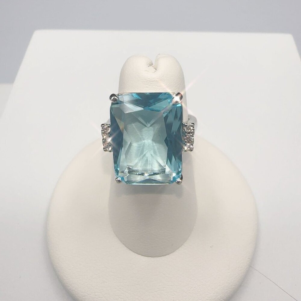 Aquamarine CZ Silver Tone Cocktail Ring Size 8 - Picture 7 of 11